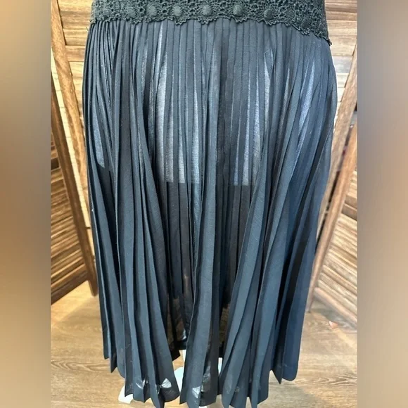 Vintage VTG 50s 1950s Black Eyelet Lace Boat Neck Sleeveless Party Dress